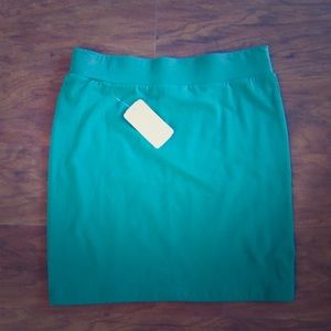 NWT! Forever 21 green mini skirt